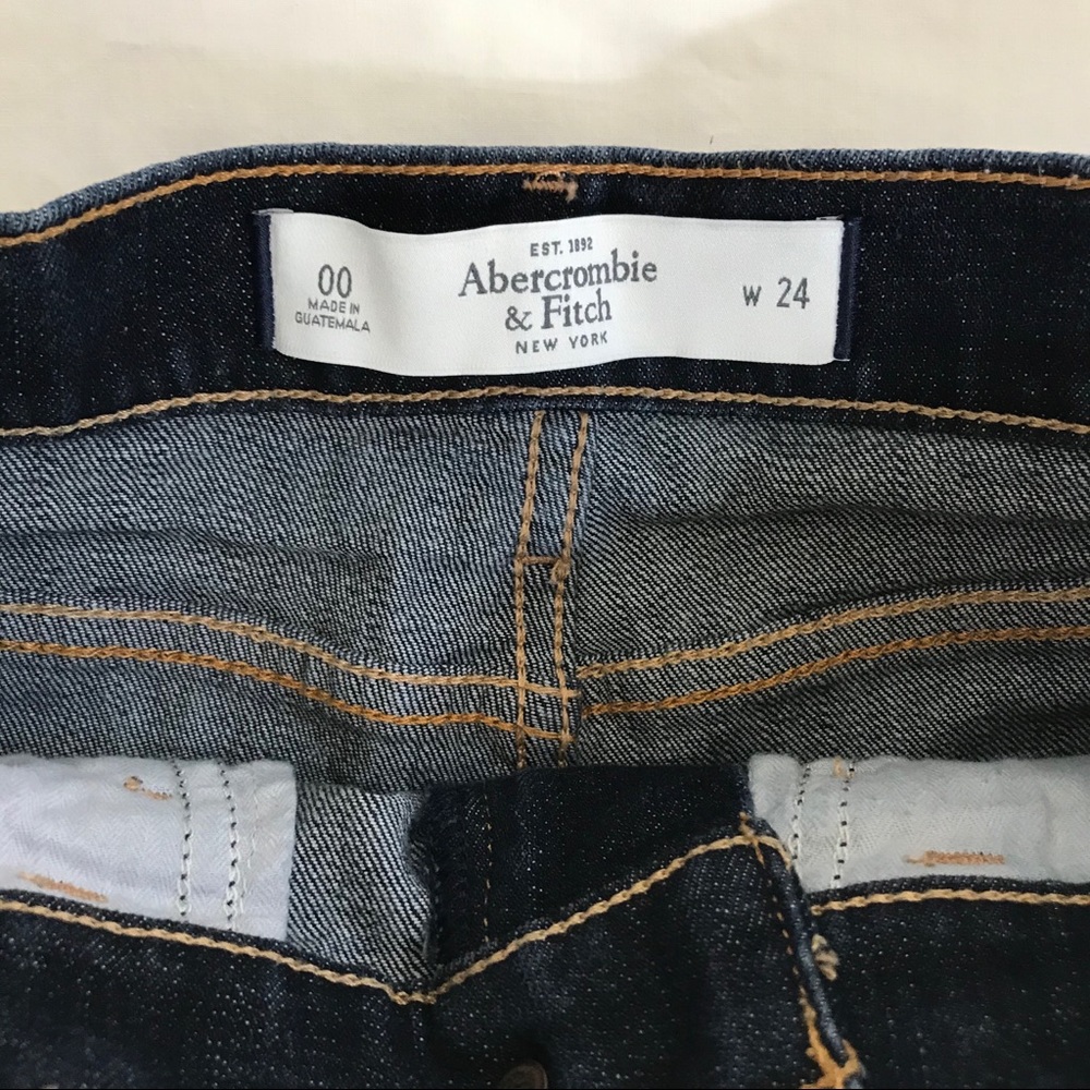 A&F High Rise Denim Shorts - Picture 2 of 3